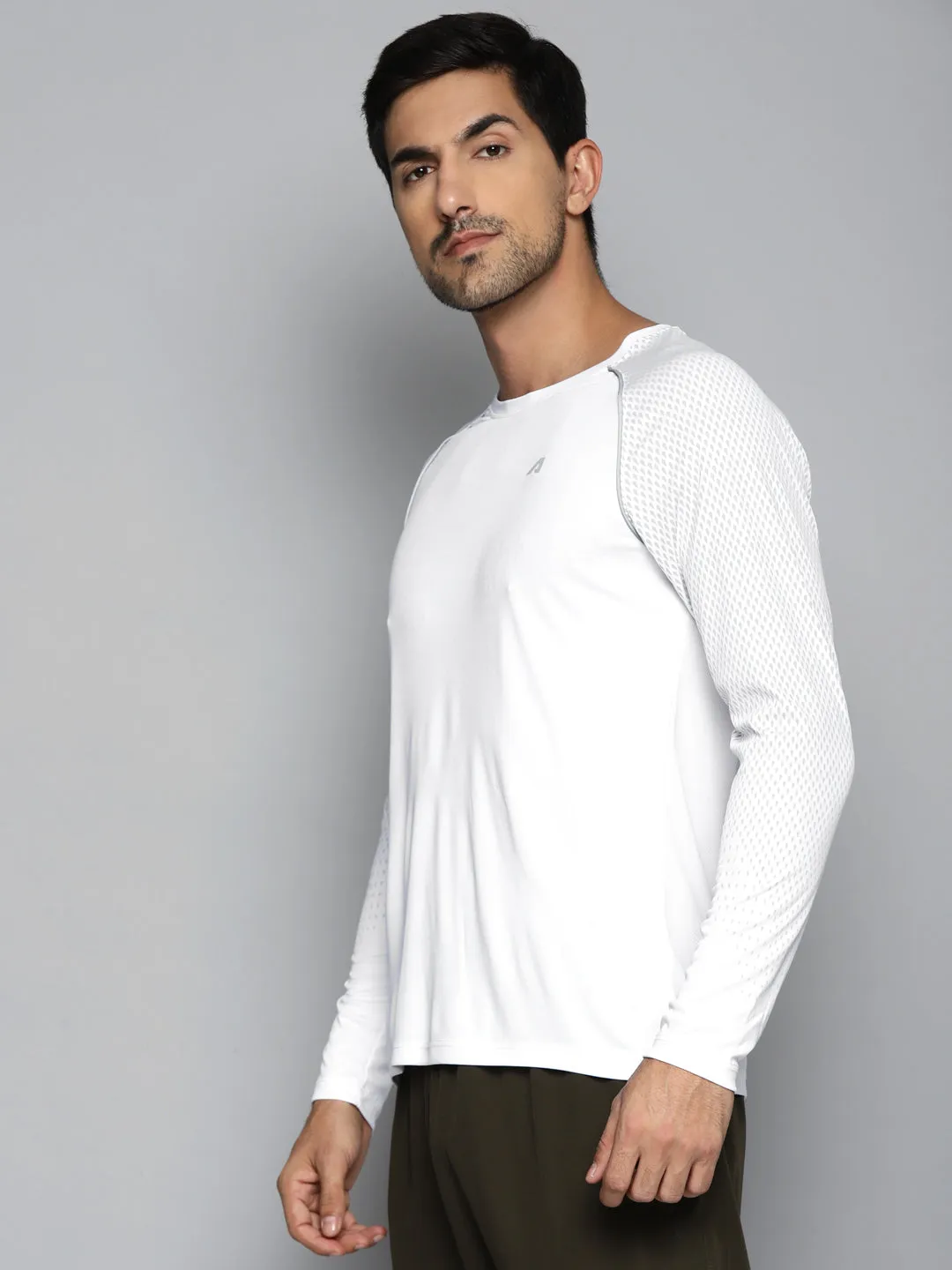 ALCIS Men White Slim Fit Running T-shirt
