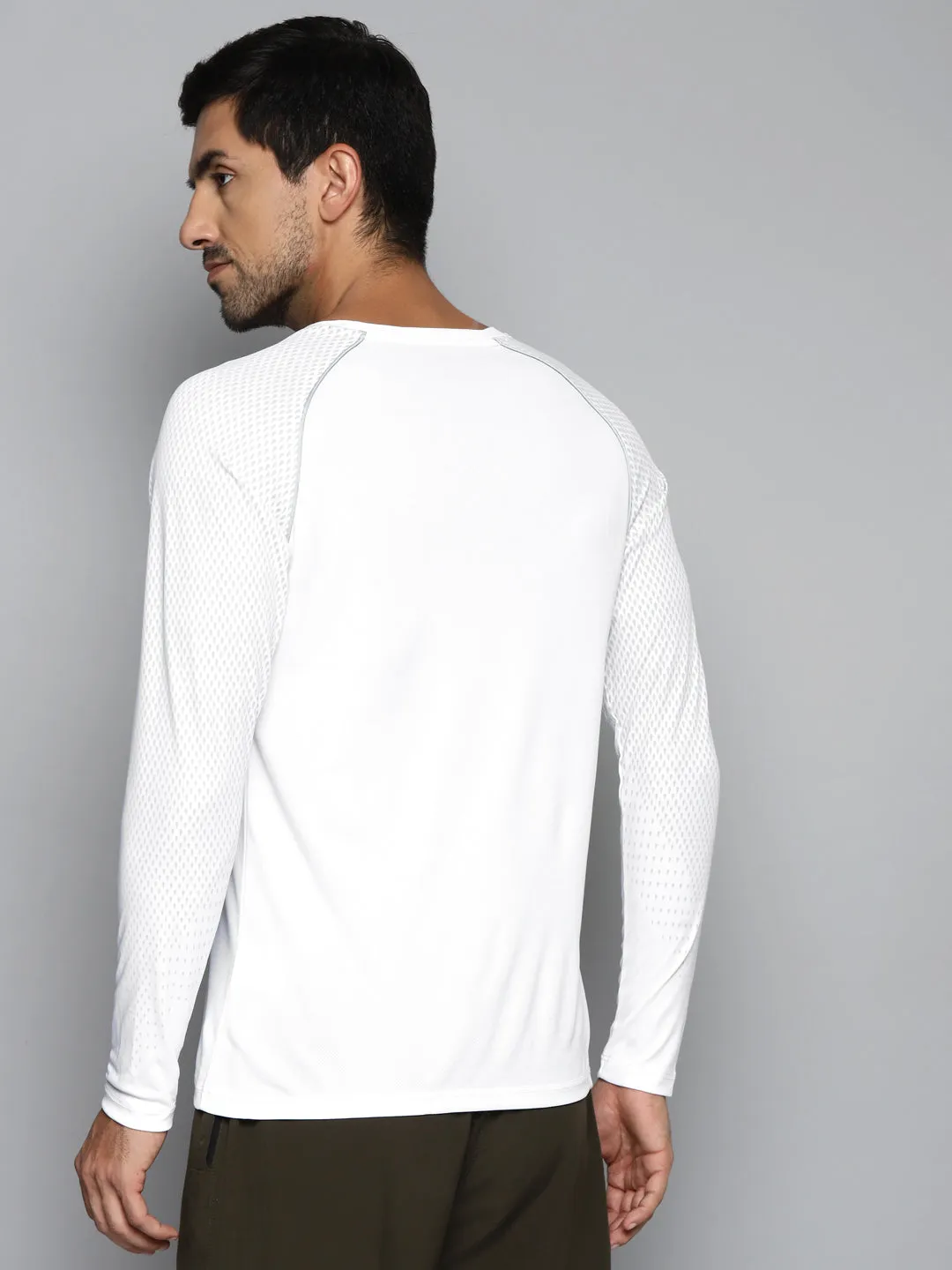 ALCIS Men White Slim Fit Running T-shirt