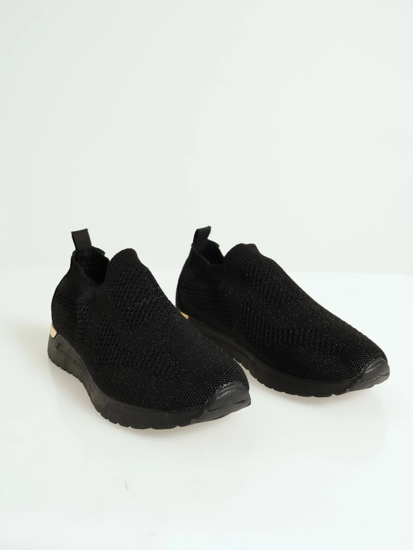 Basic Flyknit Slip On Sneaker - Black