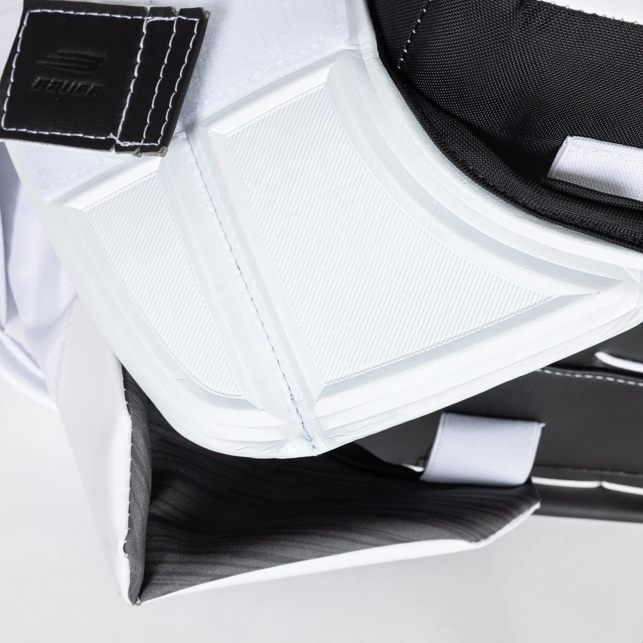 Bauer Reactor R5 Pro Intermediate Goalie Leg Pads
