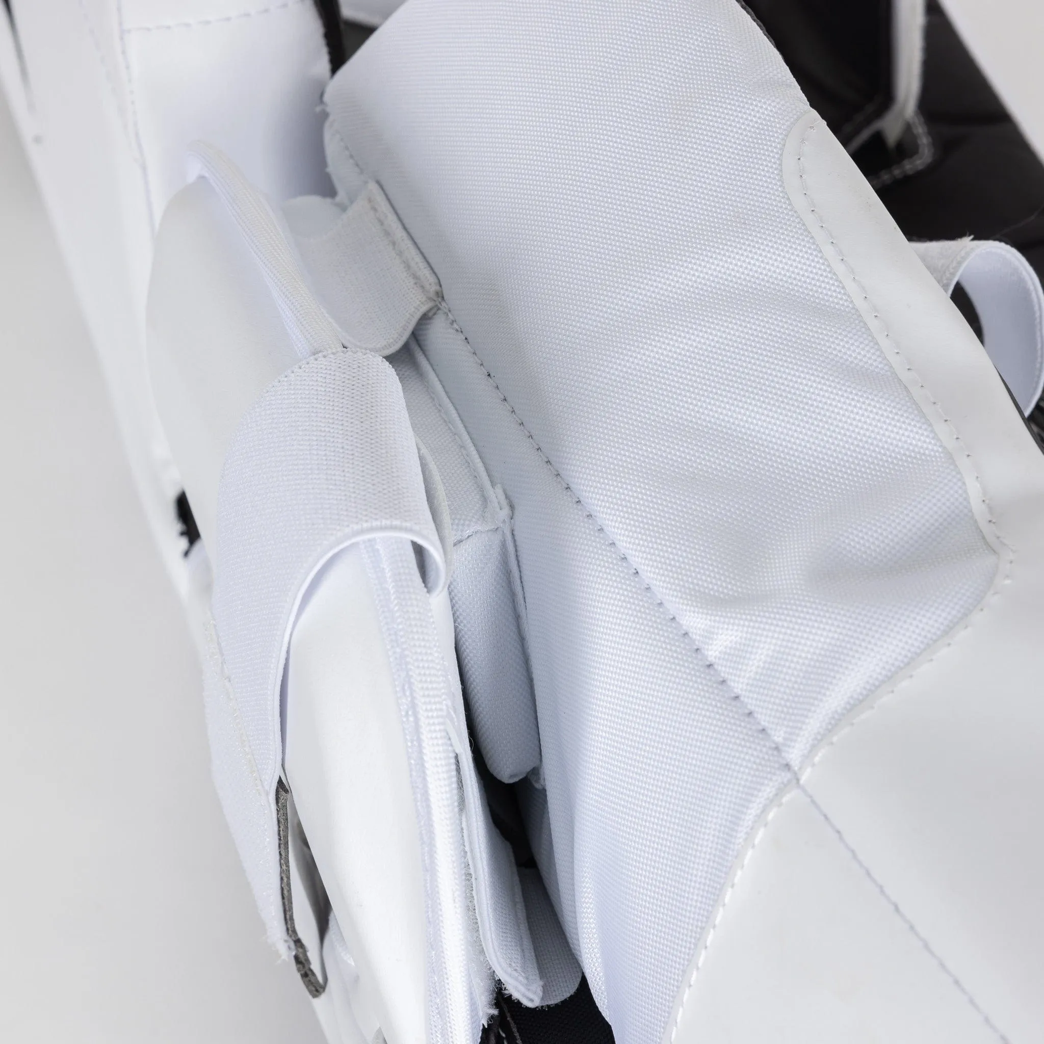 Bauer Reactor R5 Pro Intermediate Goalie Leg Pads