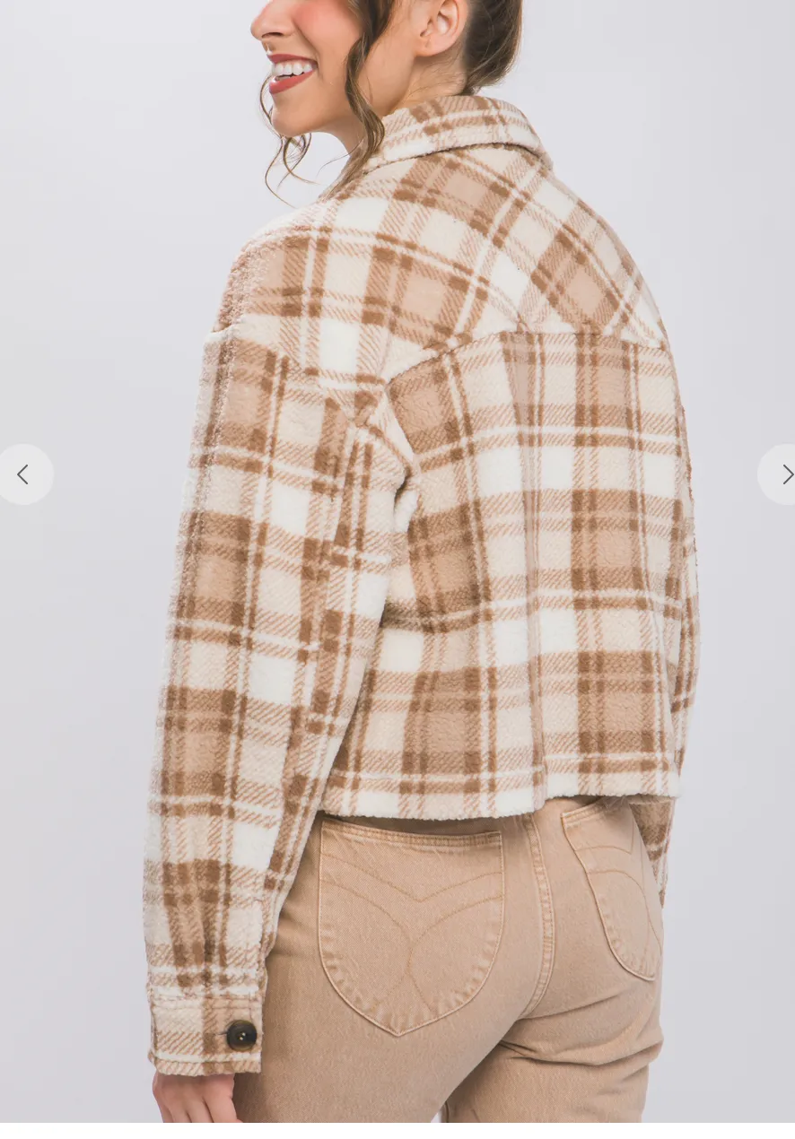 Casual Plaid Button Up Flannel W/ Front Pockets