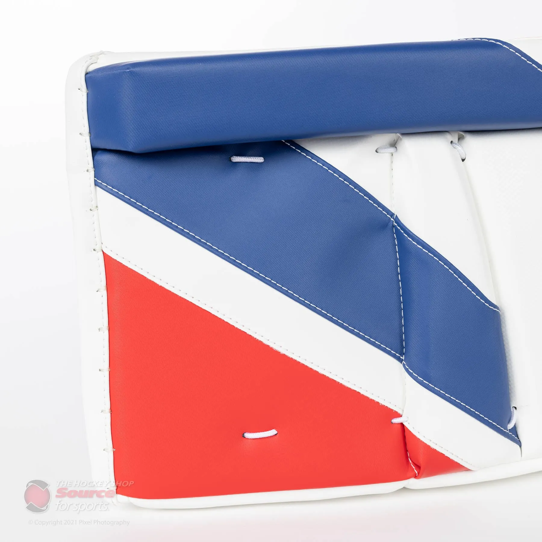 CCM Extreme Flex E5.5 Senior Goalie Leg Pads