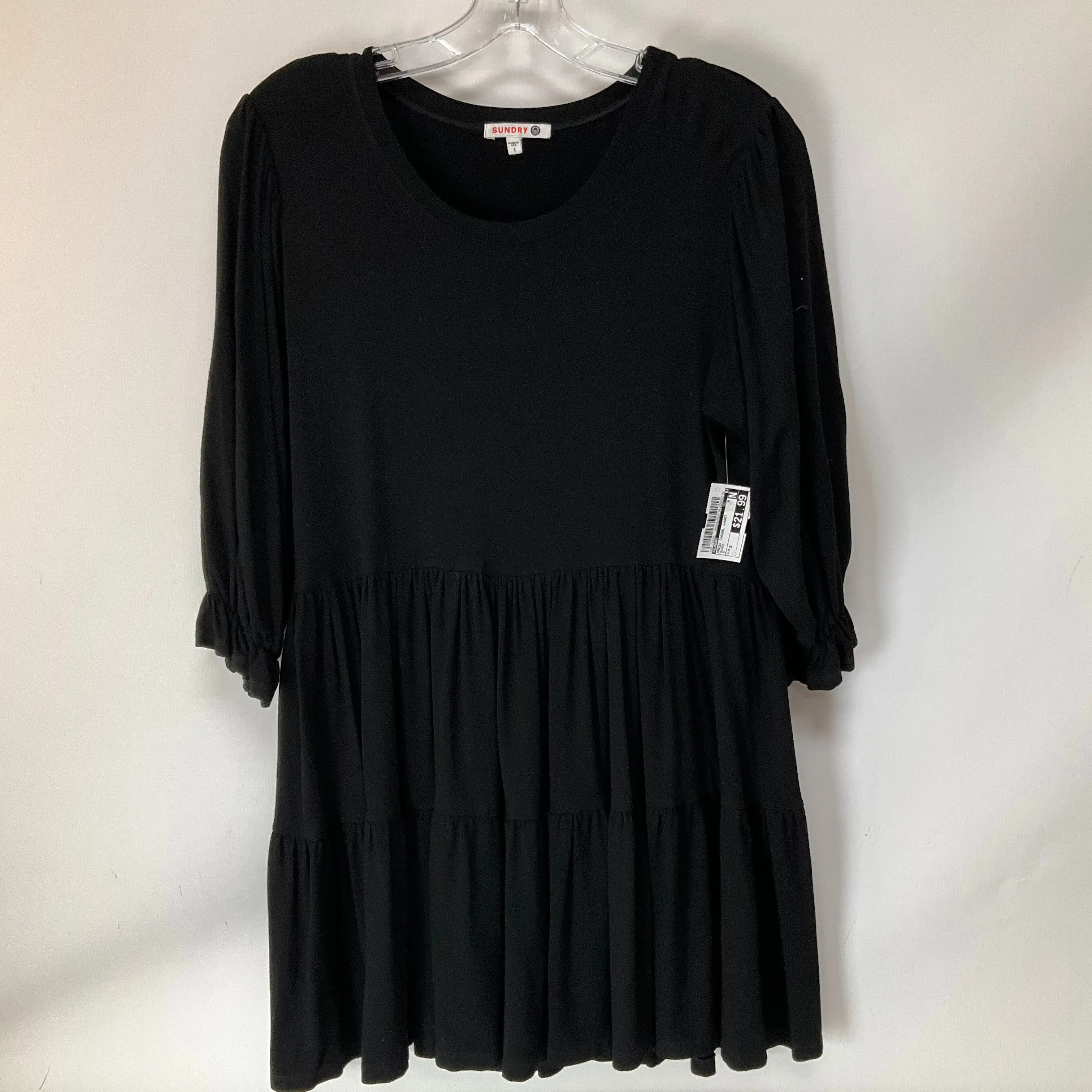 Dress Casual Short By Sundry  Size: S
