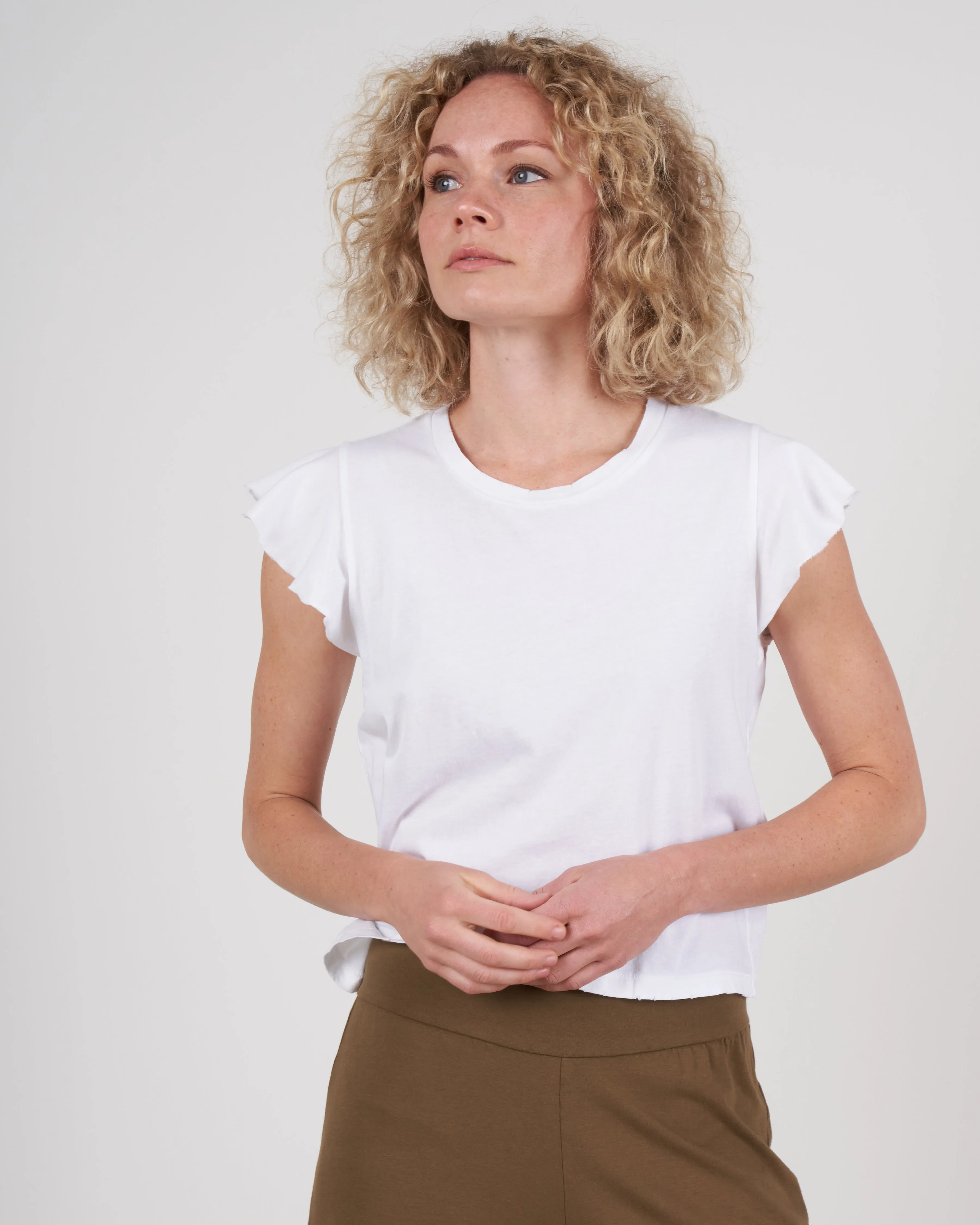 flutter tee - white