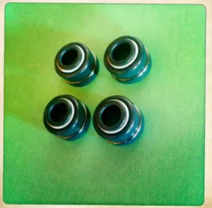Kawasaki KZ400 Valve Seals 1974 1975 1976 1977 1978 1979 1980-81 Z400 92049-016