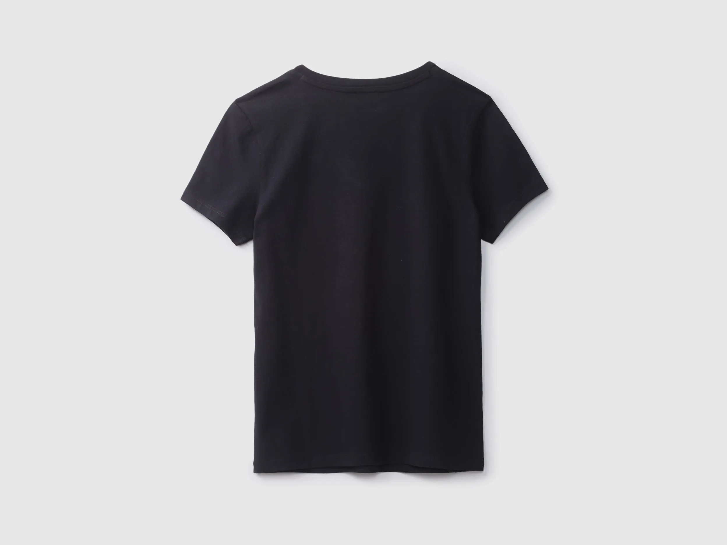 Ladies Round Neck Solid T-Shirt