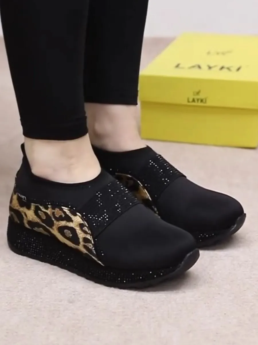 Leopard print flat sneakers