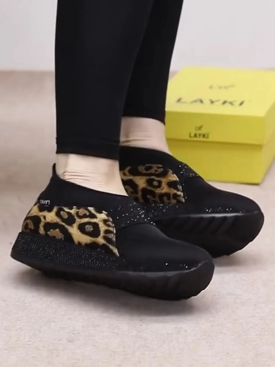 Leopard print flat sneakers