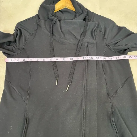 🍋Lululemon Size 8 Coast Easy Wrap Black Jacket Cocoon Modal French Terry Zip Up