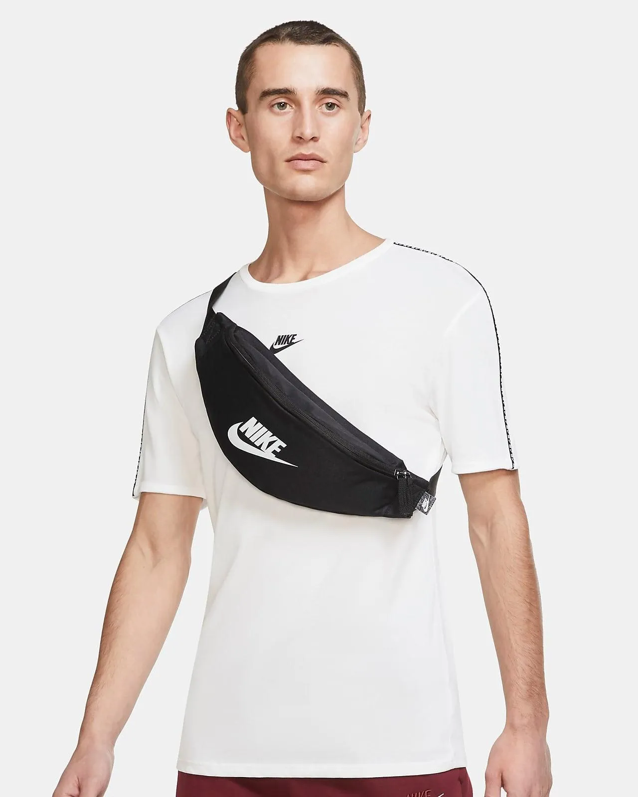 MARSUPIO NIKE RUNNING RUN BLACK NERO WHITE SWOOSH