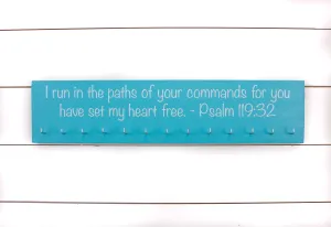 Medal Display - Christian Bible Verse Psalm 119:32 - Large