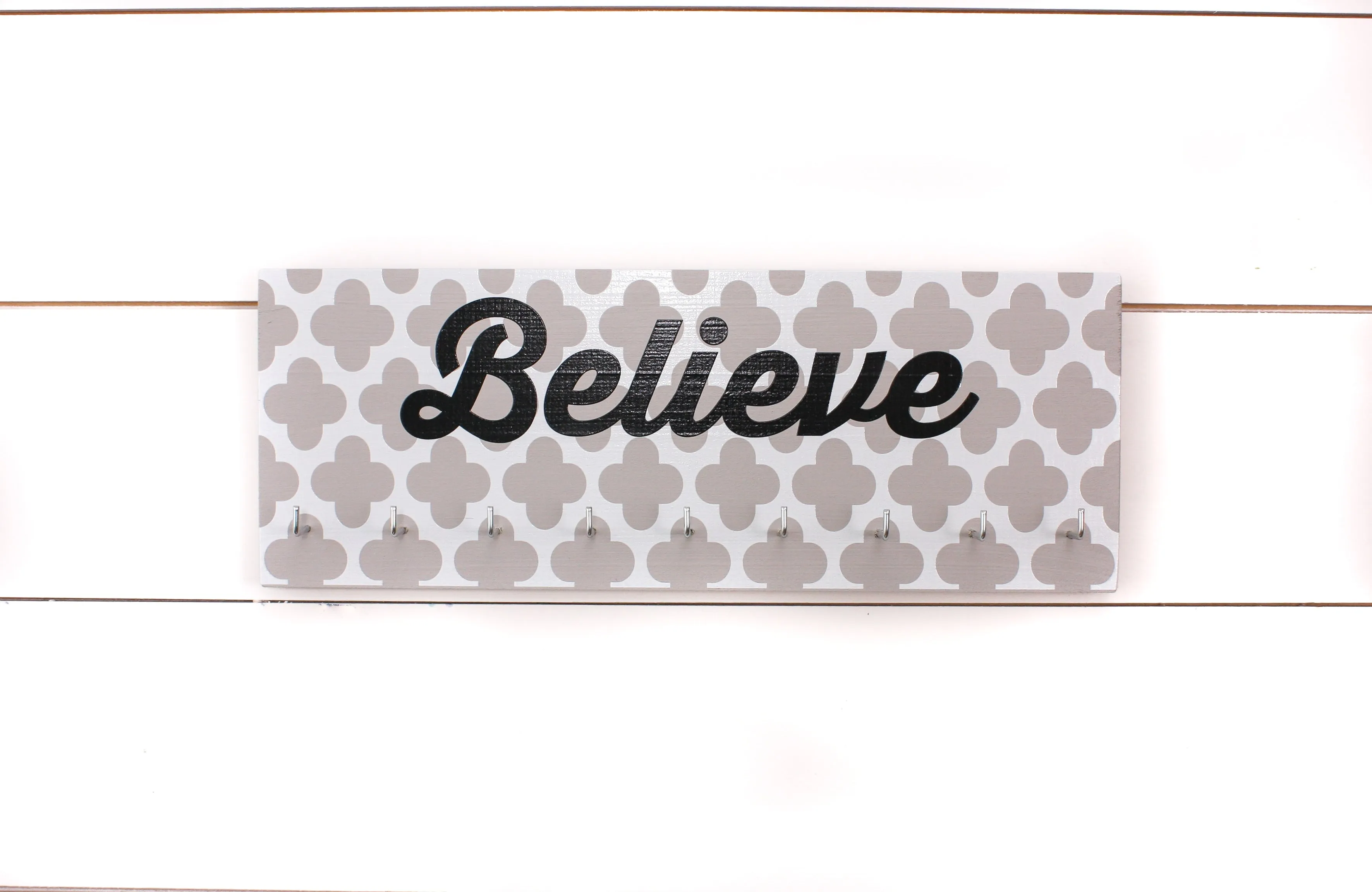 Medal Holder - Believe - Medium