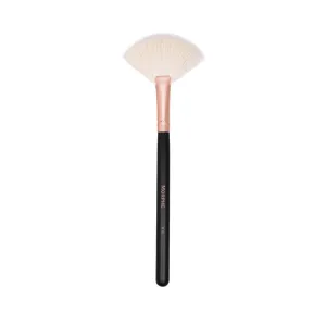 Morphe R12 - Deluxe Highlight Fan Brush