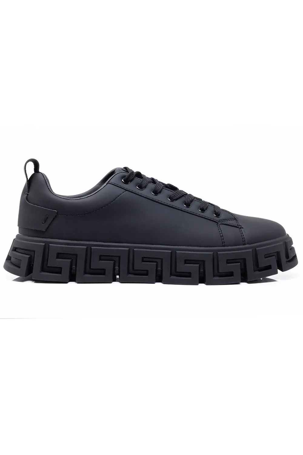 Nifty Pair Low Top Sneakers 2