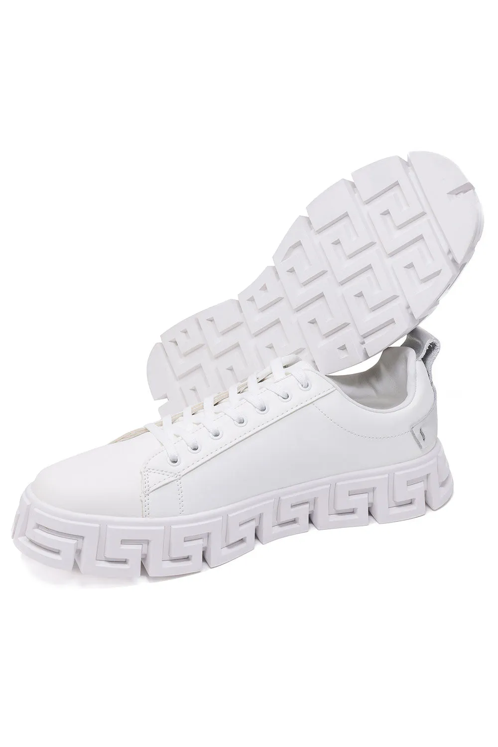 Nifty Pair Low Top Sneakers 2