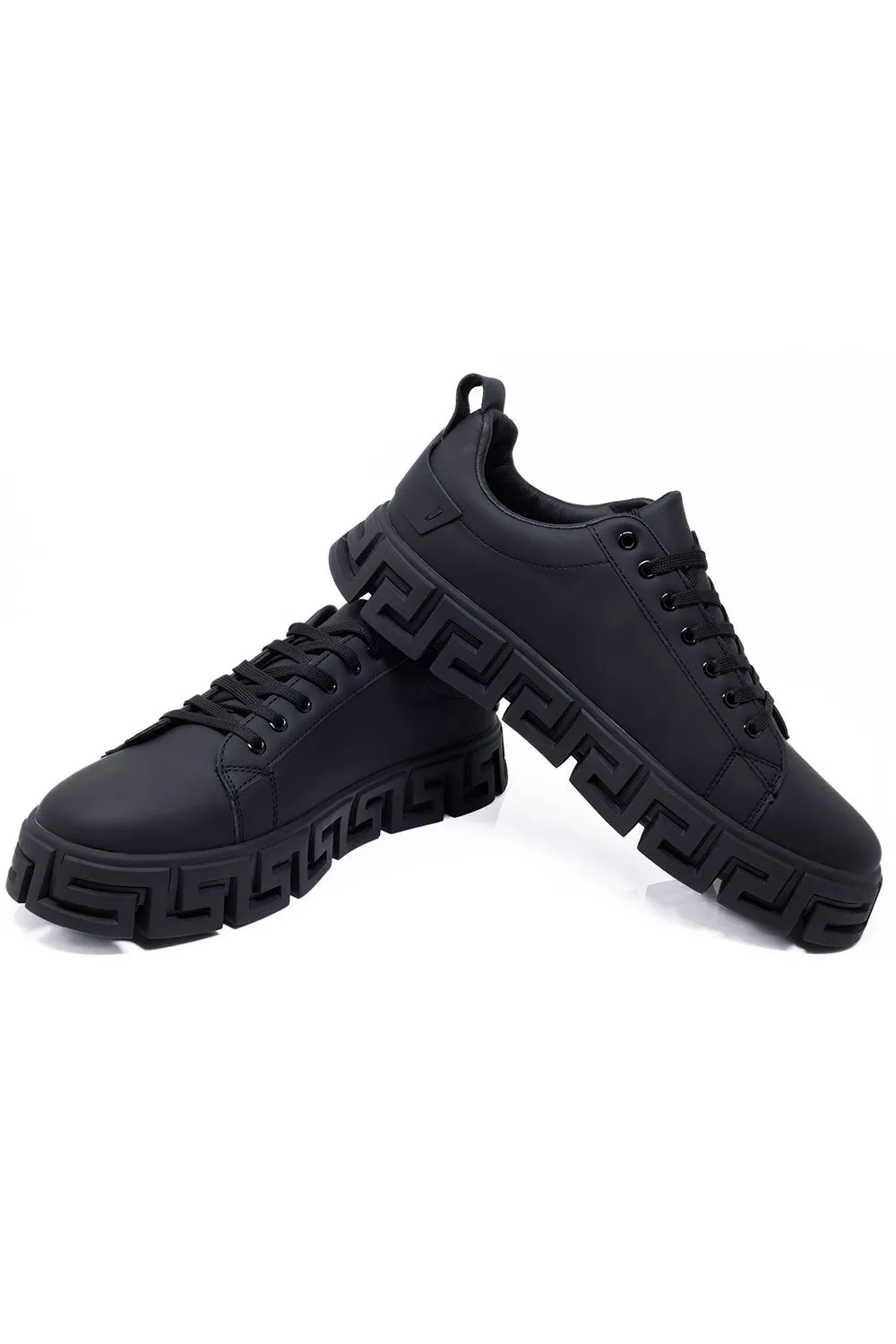 Nifty Pair Low Top Sneakers 2