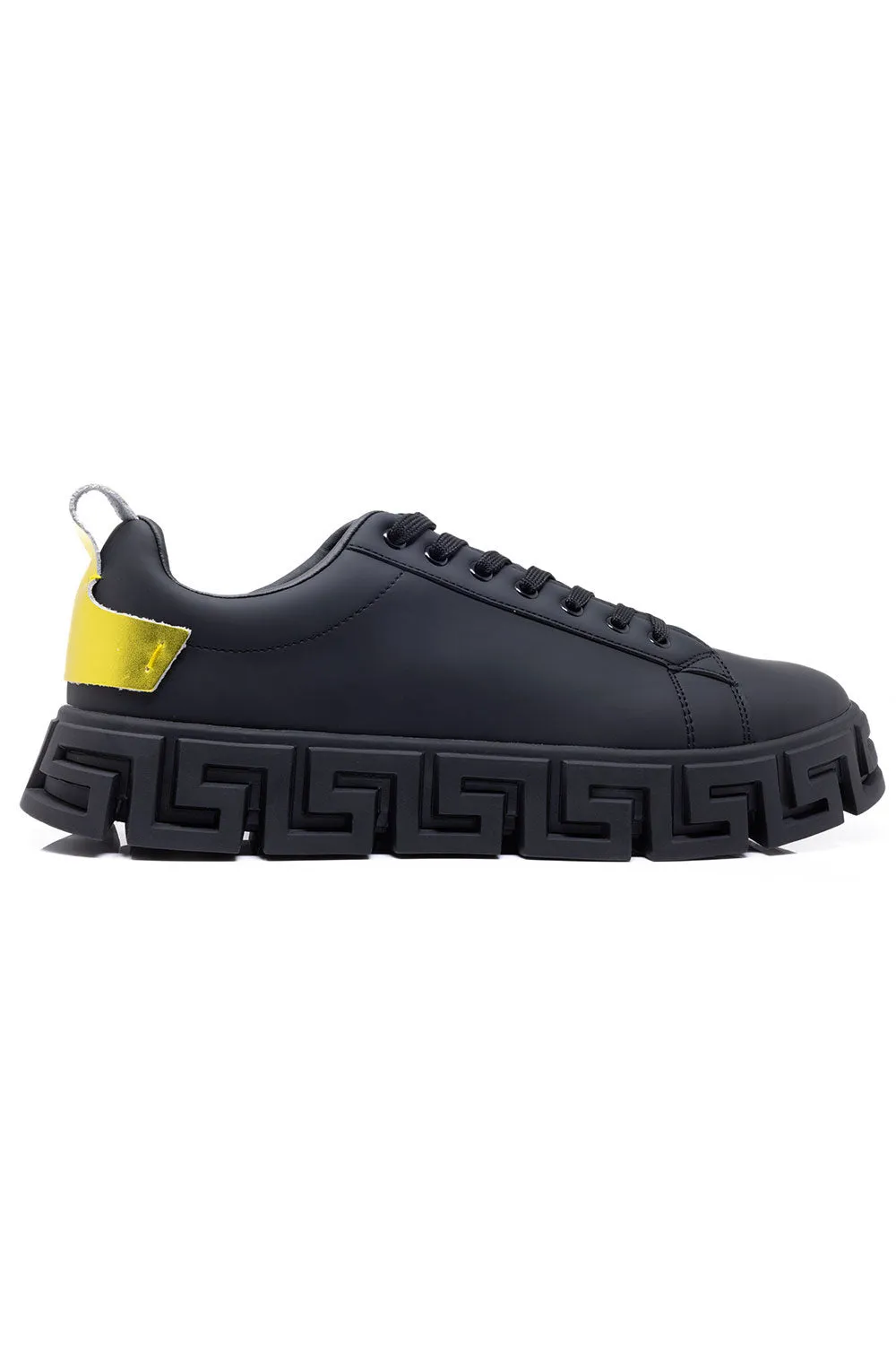 Nifty Pair Low Top Sneakers 2