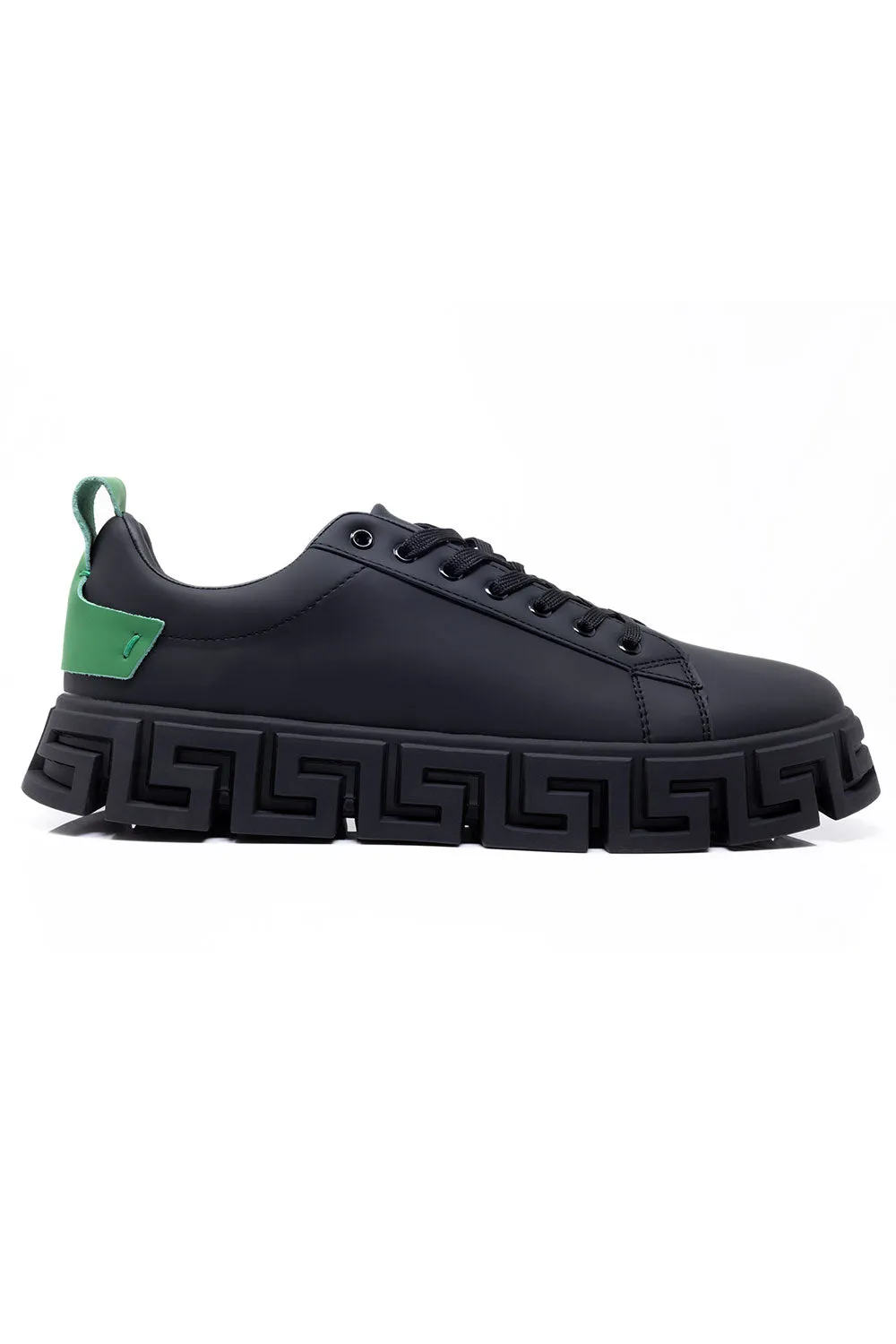 Nifty Pair Low Top Sneakers 2