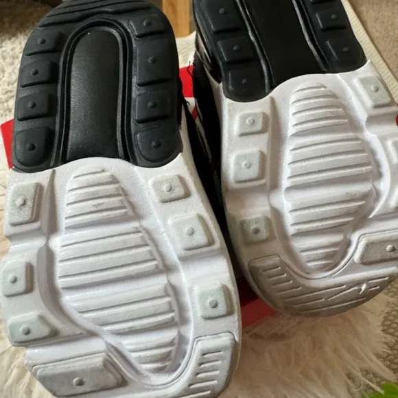 Nike 270 air max