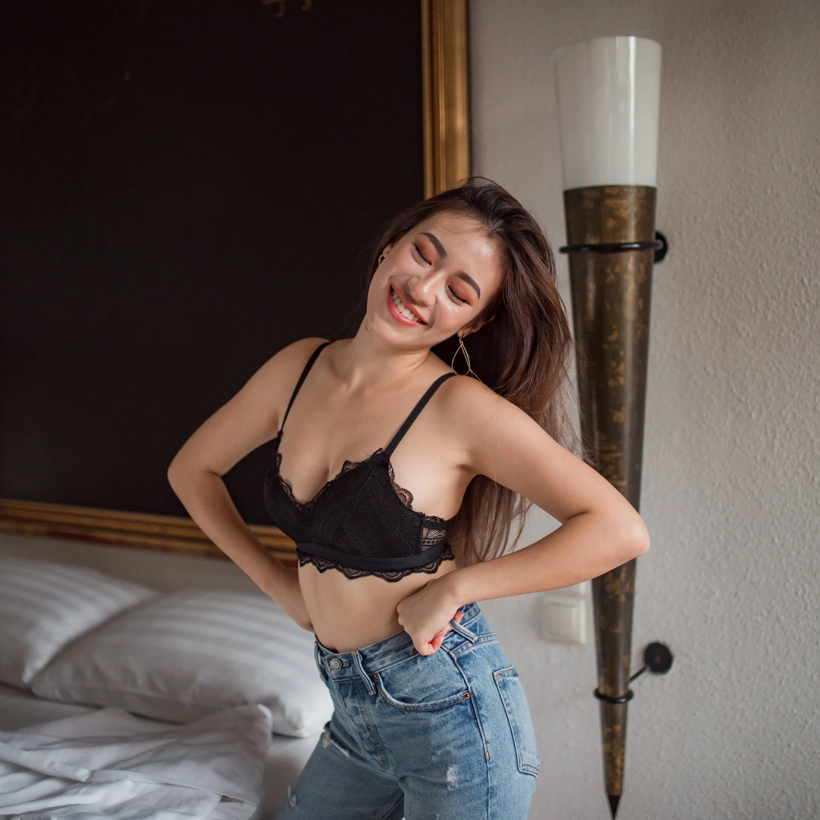 No-Wire Everyday Essential Full Lace Bra in Black (Size XL Only)