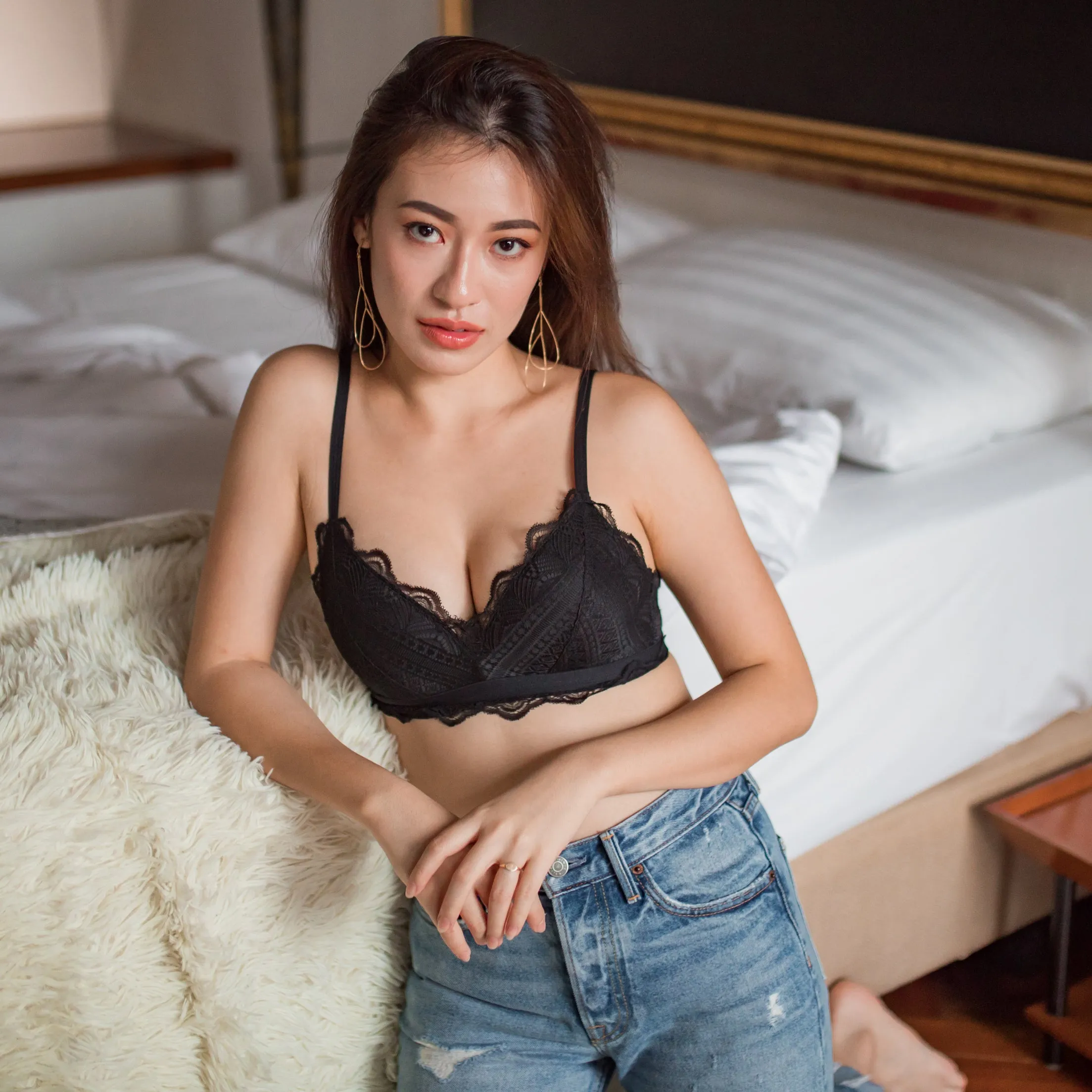 No-Wire Everyday Essential Full Lace Bra in Black (Size XL Only)