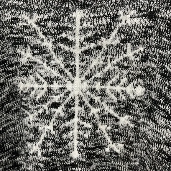 NWT Relativity Snowflake Sweater Gray Womens Plus Size 3X