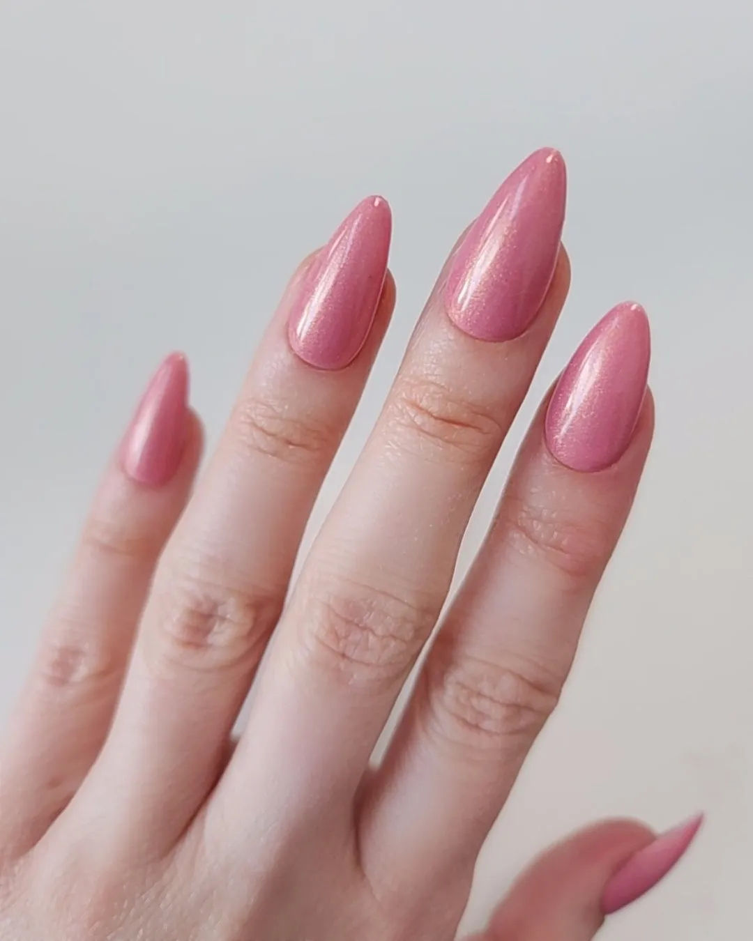 P  Devil Wears Guava Gel Polish 10 ml