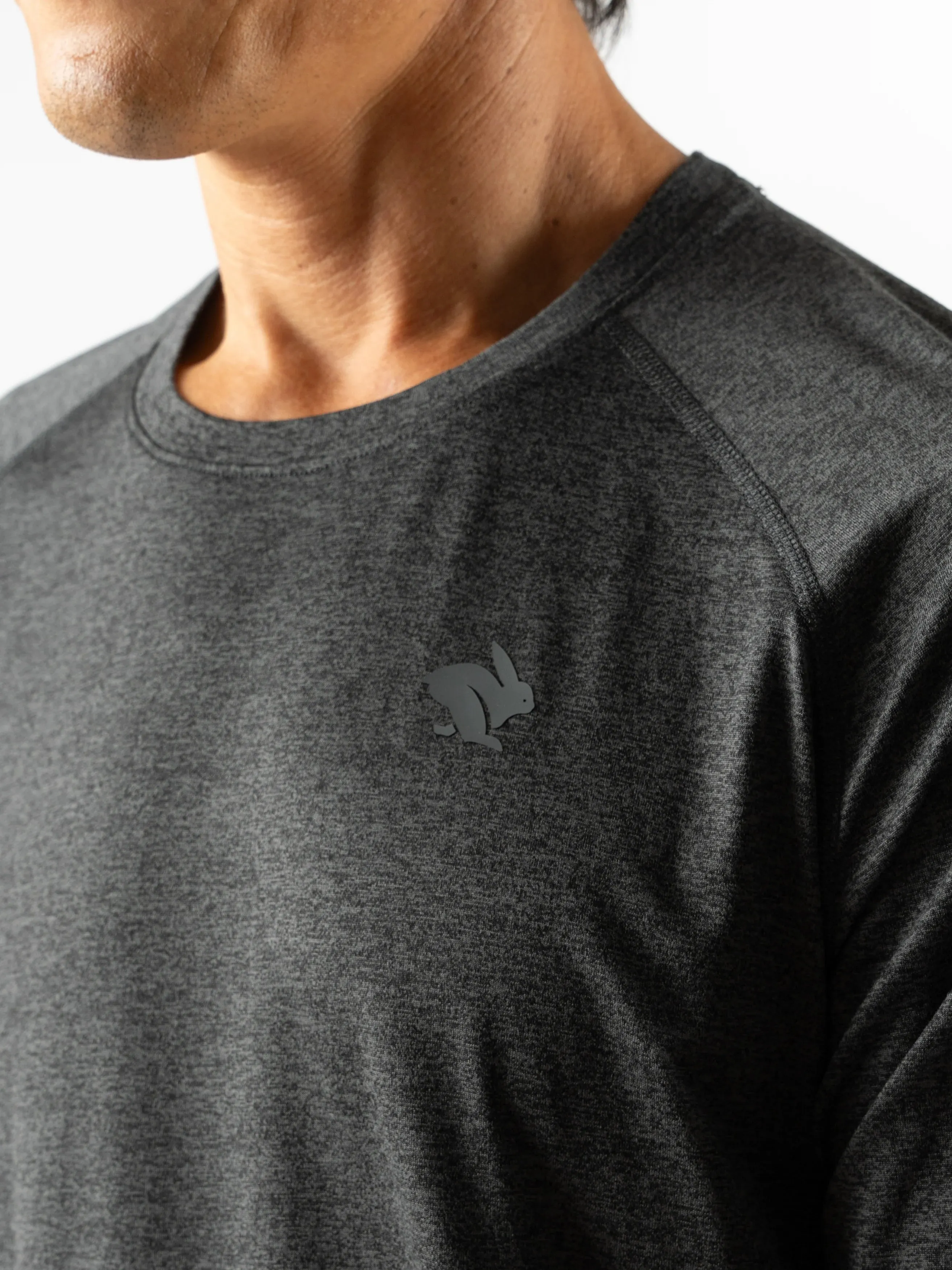 rabbit | EZ Tee LS | Men's | Black Charcoal