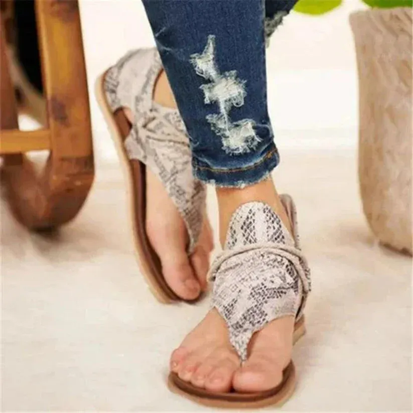 Retro-Style Aislin Women's Sandals