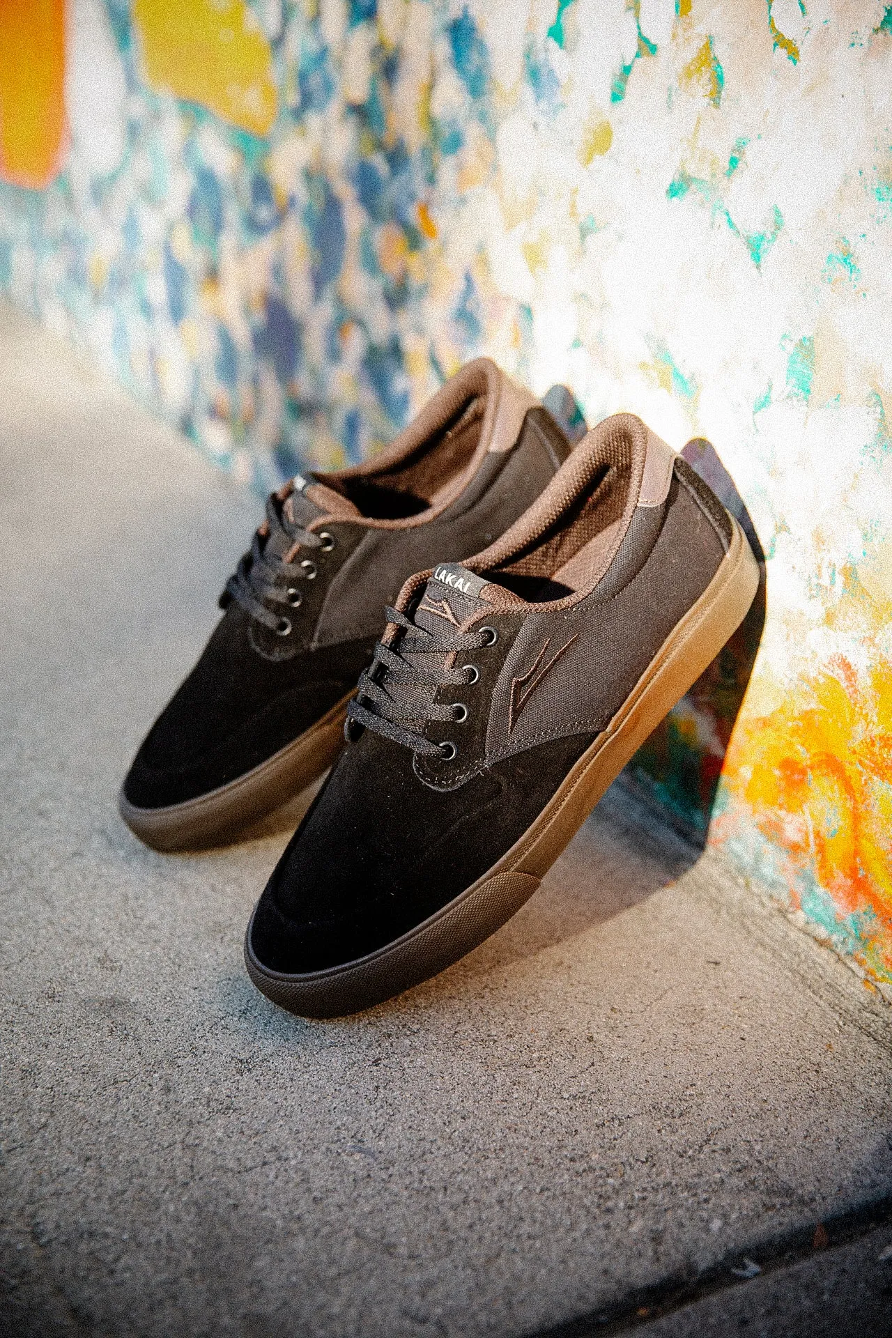 Riley 3 - Black/Gum Suede