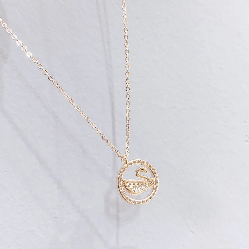 Rosegold Embedded Circle Swan Pendant