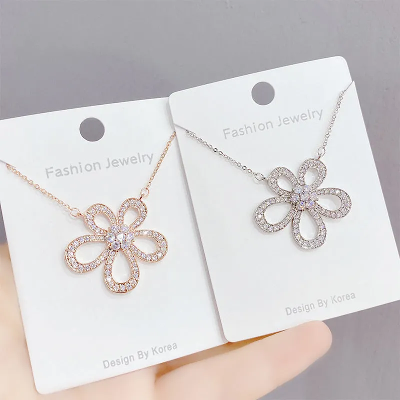 Rosegold Plated Embedded Flower Pendant