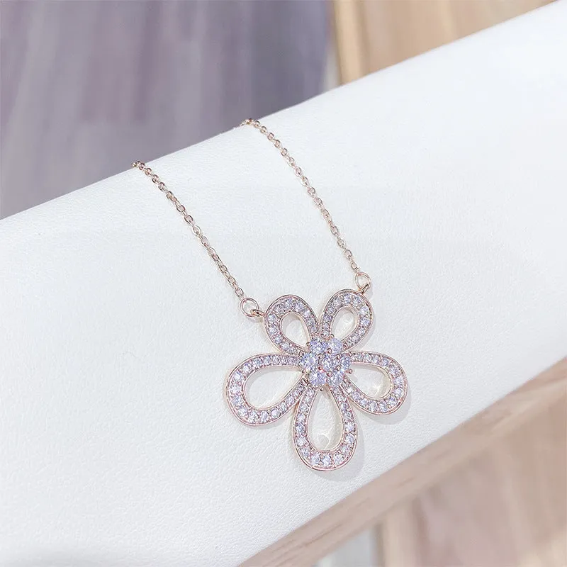 Rosegold Plated Embedded Flower Pendant