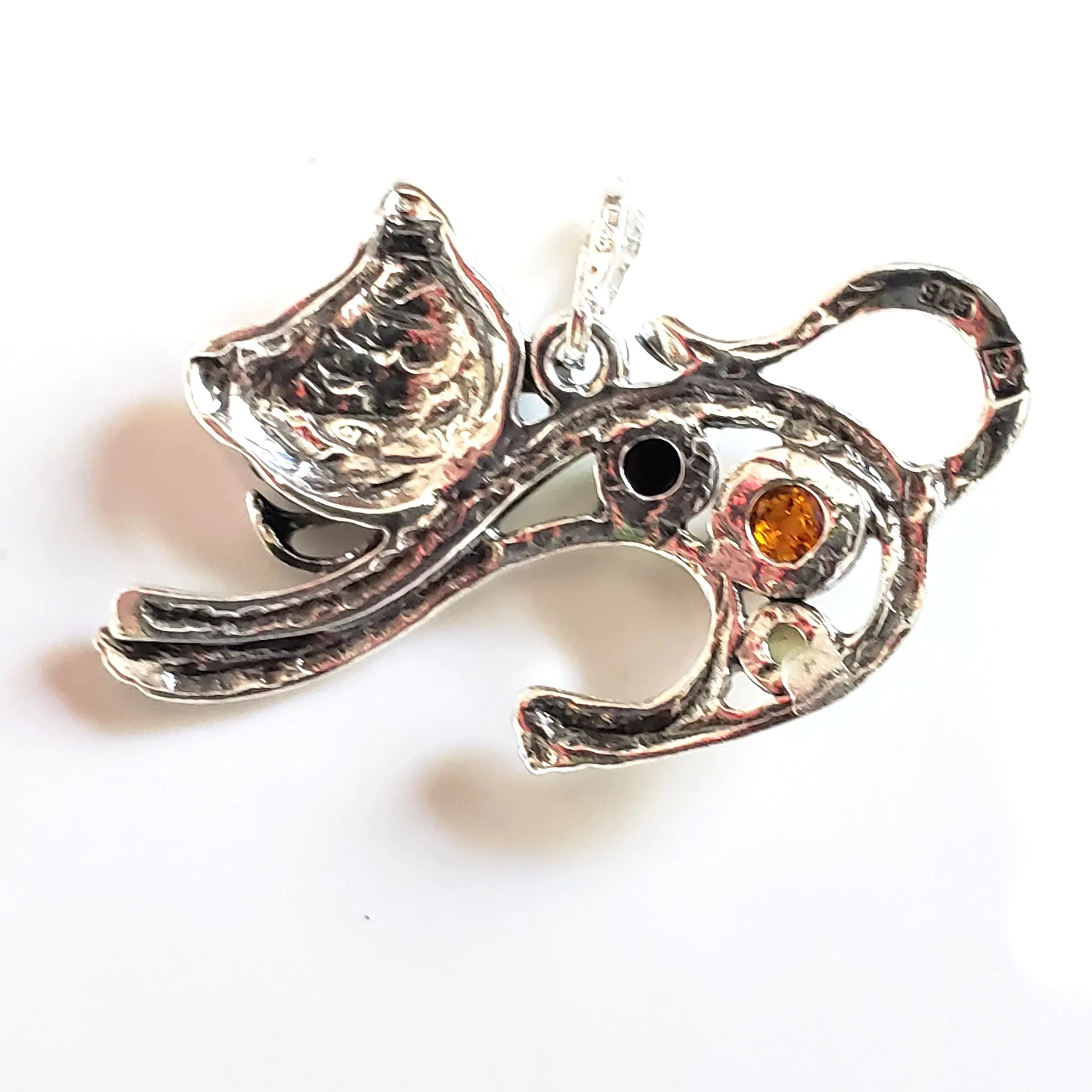 Running Silver Cat Pendant with Multicolor Natural Amber