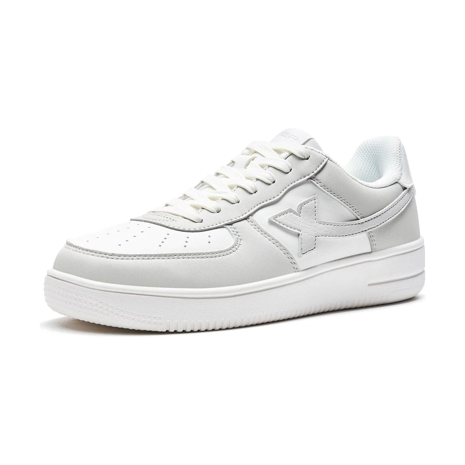 Skateboarding Shoes Non-Slip Casual White Couple Skate Sneakers Male Female Luxury Brand Shoes