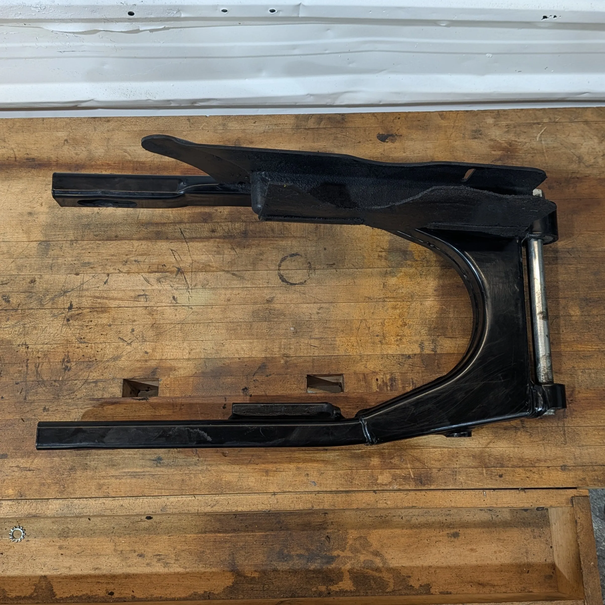 USED - Sportster Swingarm - 00-03 - Black