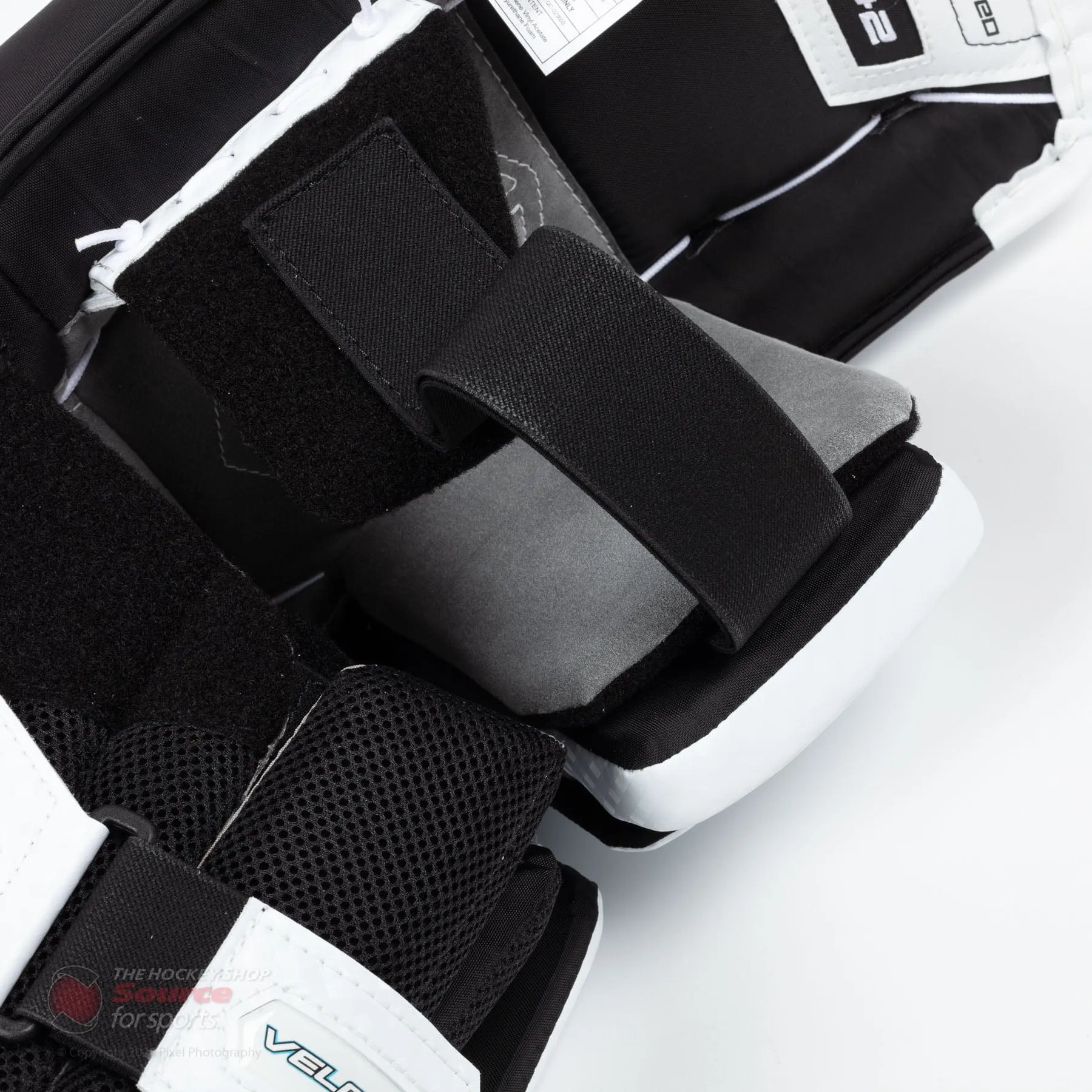 Vaughn Velocity V9 Intermediate Goalie Leg Pads