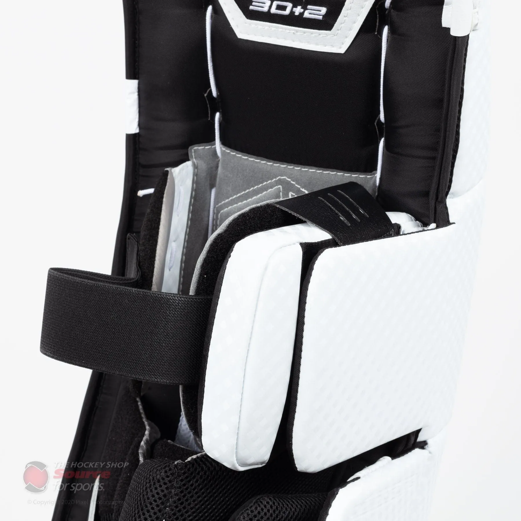 Vaughn Velocity V9 Intermediate Goalie Leg Pads