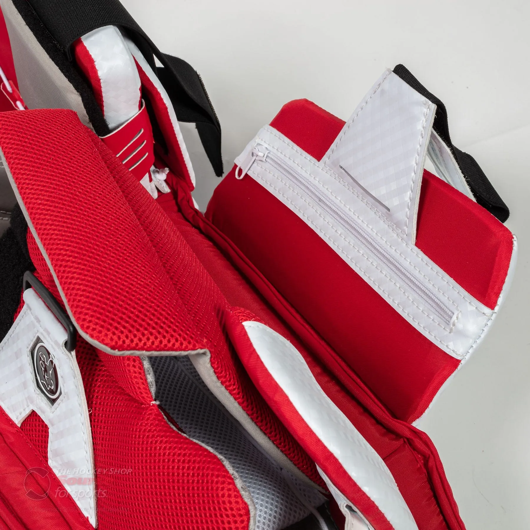 Vaughn Velocity V9 Junior Goalie Leg Pads