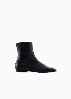 Whipstitch Flat Boot