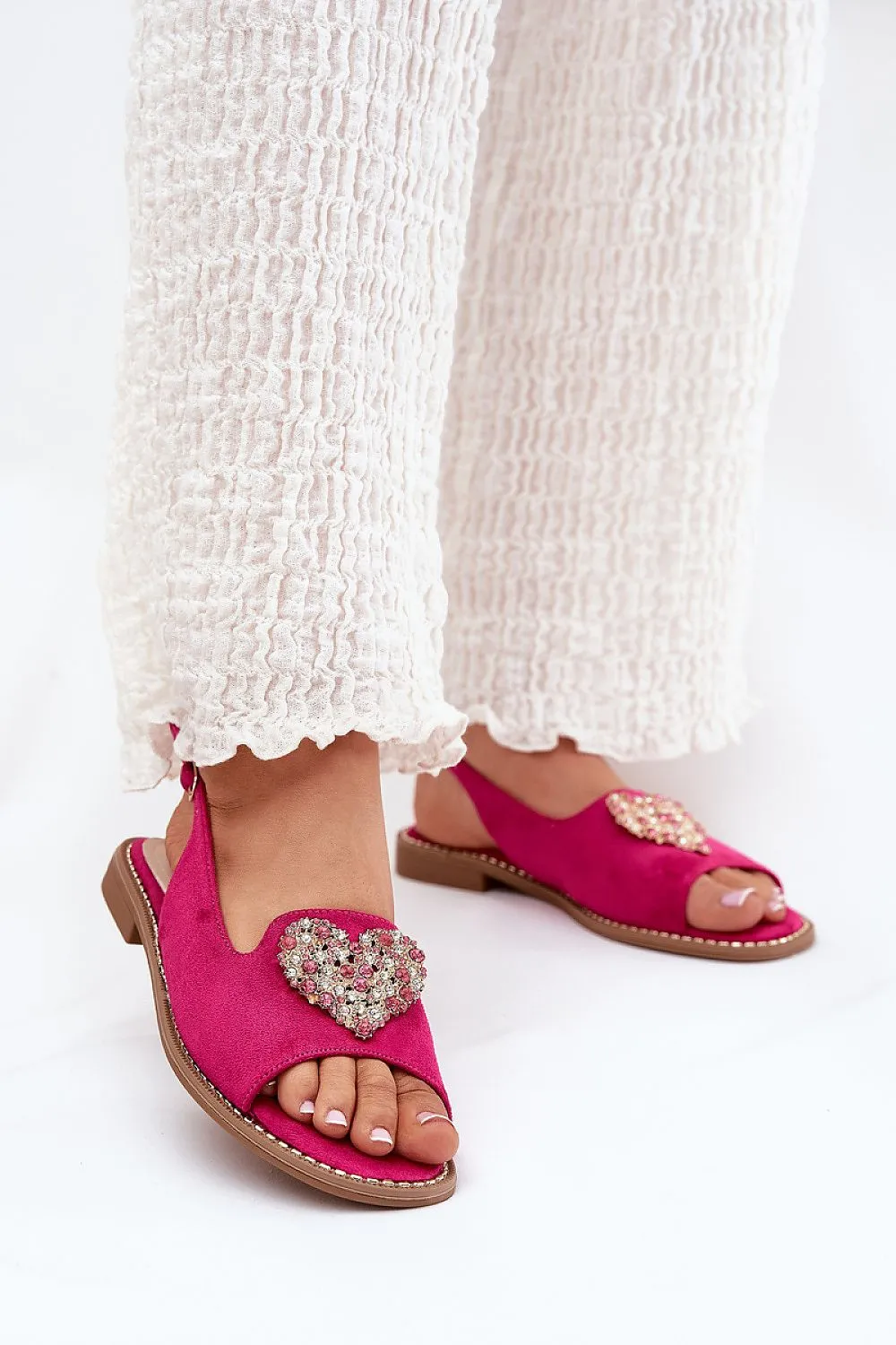 Women's flat heel decorative heart sandals