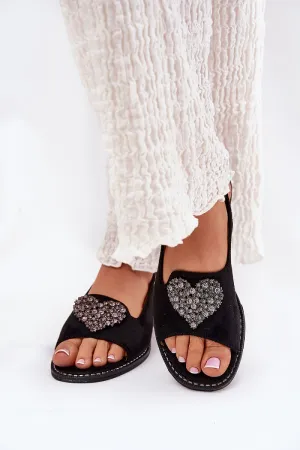 Women's flat heel decorative heart sandals