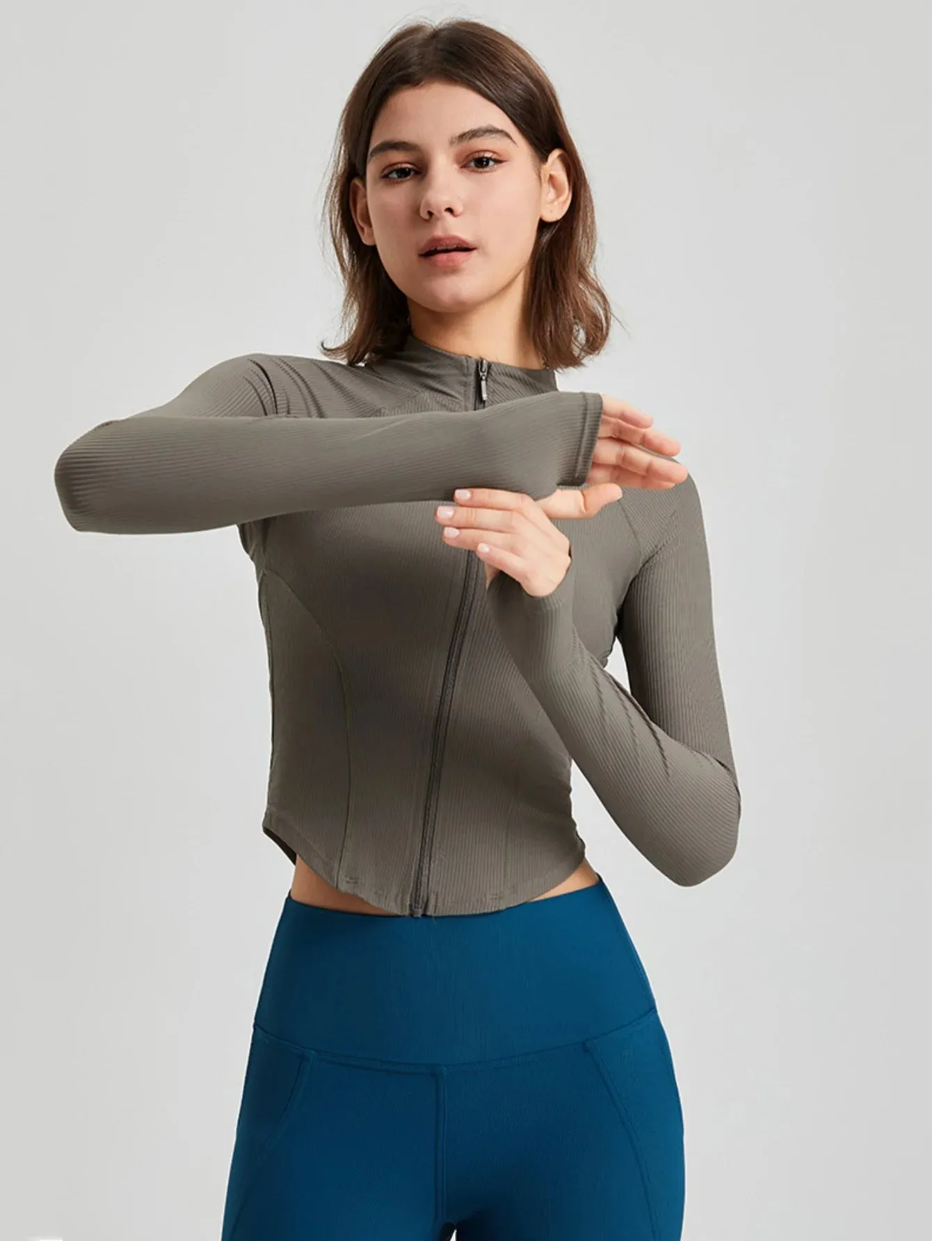 Women's Slim Fit Zip-Up Yoga Jacket – Long Sleeve Sports Top for Running & Fitness